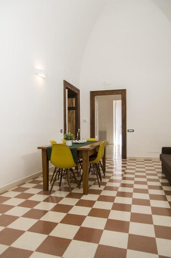 Palazzo Italia Apartments Бари Экстерьер фото