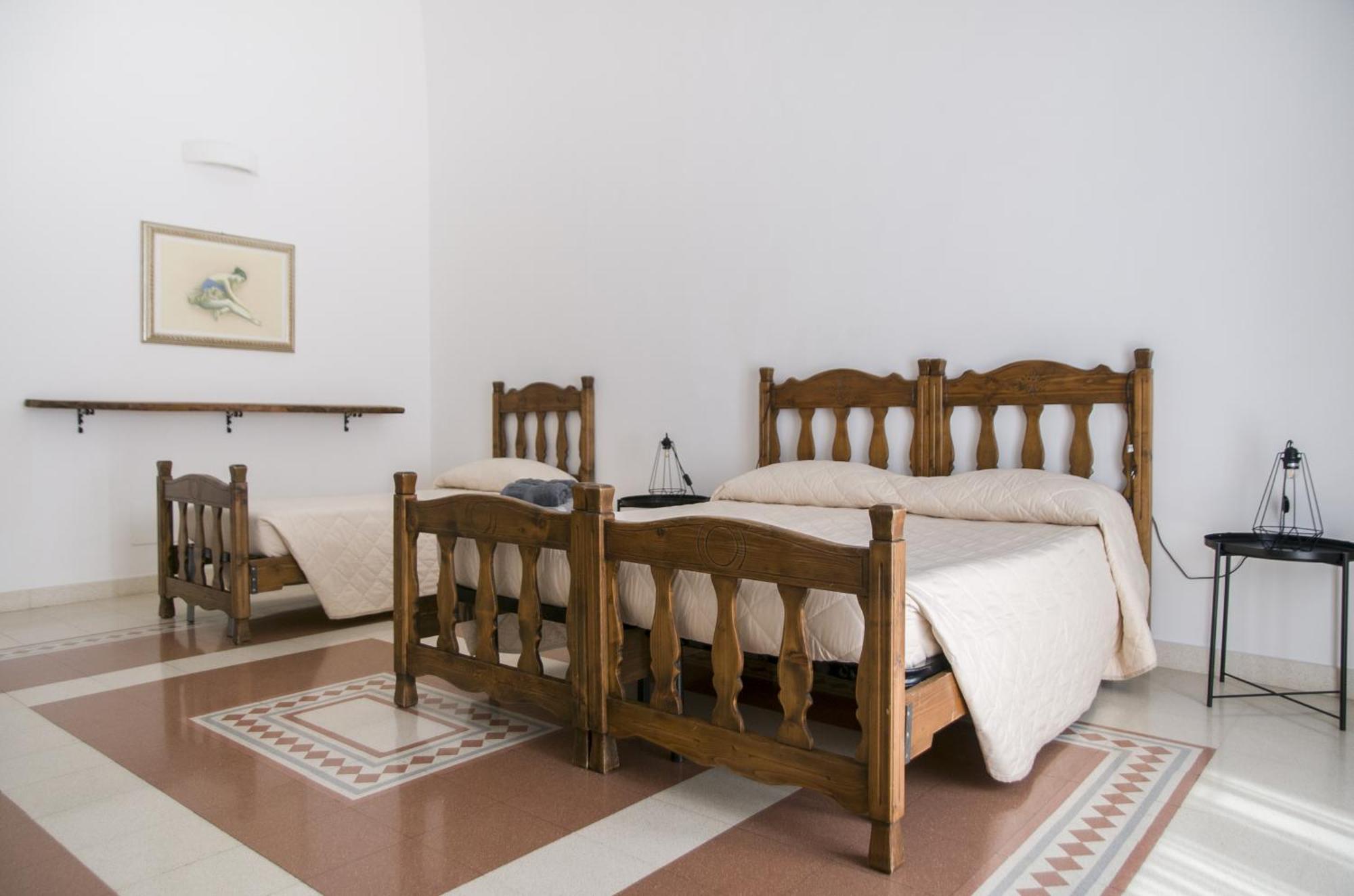 Palazzo Italia Apartments Бари Экстерьер фото